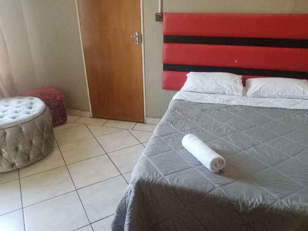 Ebony Guest House Pretoria-Noord Eksteriør bilde